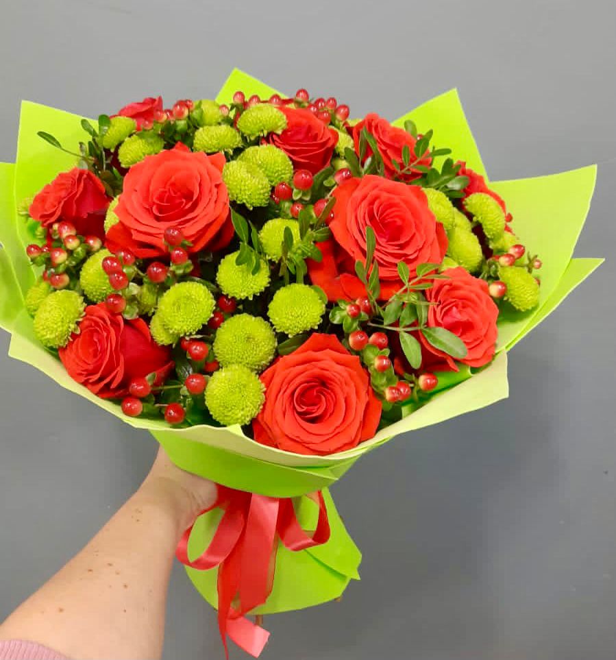 Букет цветов из: Хризантемы и Розы в Злынке