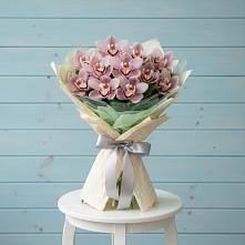 Букет цветов из:  Орхидеи и Розы #REPLACE_PRED# Злынке