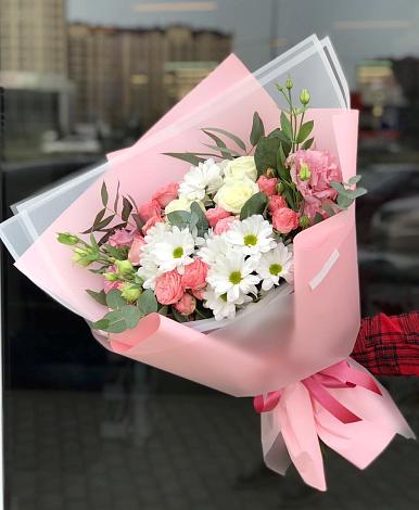 Букет цветов из: Розы, Лизиантусы и Хризантемы в Злынке